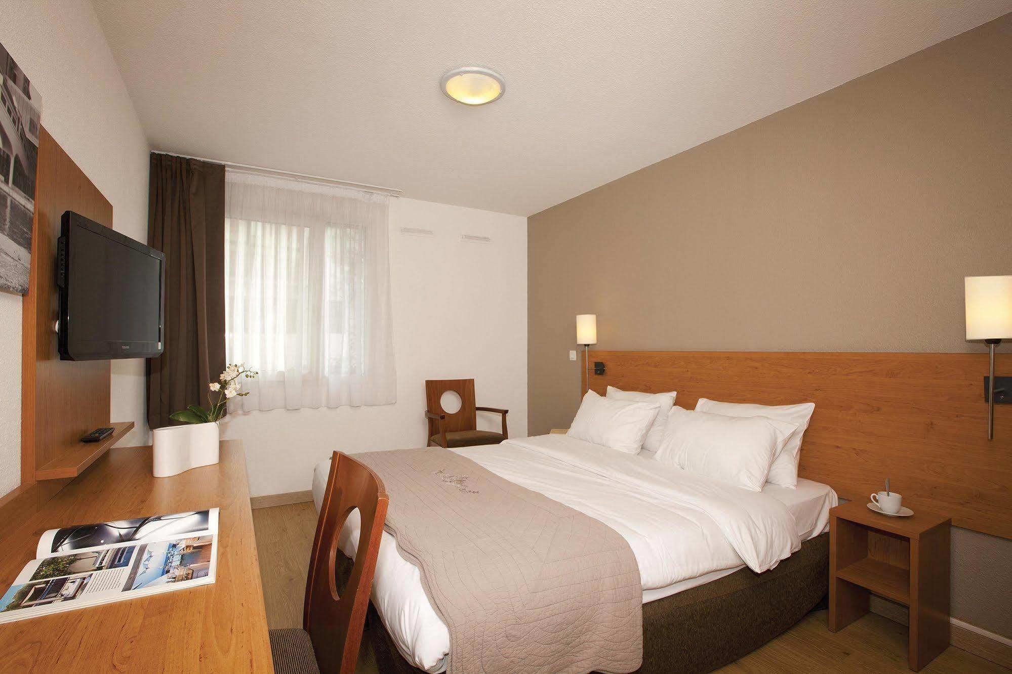 Sejours & Affaires Pantin Charles De Gaulle Aparthotel Eksteriør bilde